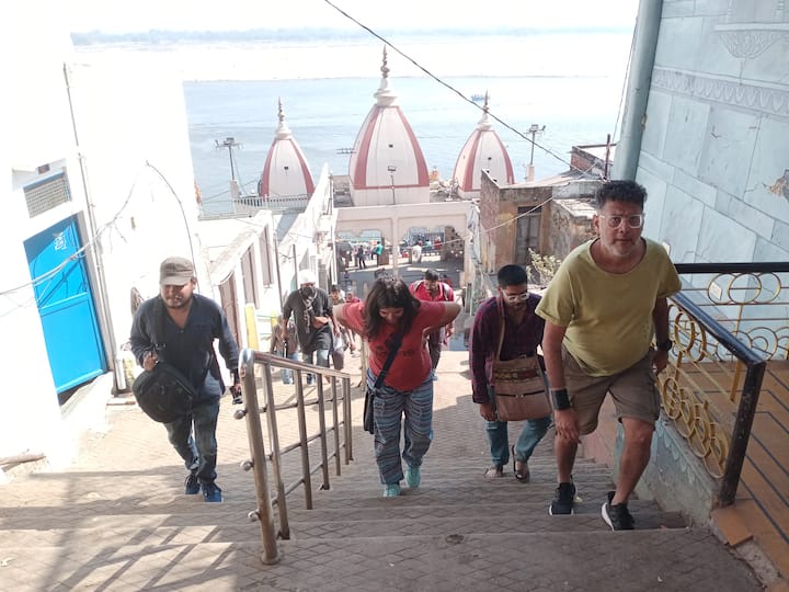 এই সিরিজের বিশেষত্ব গোটাটাই শ্যুট করা হয়েছে মোবাইল ফোনে। বলিউডে ইতিমধ্যেই এই এক্সপেরিমেন্ট করে ফেলেছেন বিশাল ভরদ্বাজ ও সঞ্জয় লীলা ভংশালী।