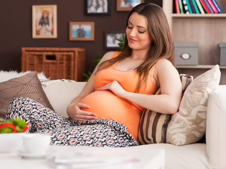 is it safe if pregnant women are fasting on Mahashivratri Mahashivratri 2023: गर्भवती महिलाएं यदि रख रही हैं महाशिवरात्रि का व्रत, तो बरतें ये सावधानियां