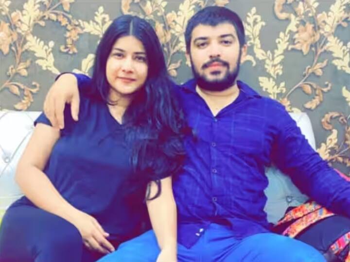 Nikki Yadav Murder Case: 10 बजे गला घोंटा, 11 बजे लाश को पैसेंजर सीट पर रखकर पहुंचा ढाबा... निकिता मर्डर मिस्ट्री का हर राज साहिल की जुबानी Nikki Murder Case Sahil broke down in front of delhi police accepted his crime Nikki Yadav Murder Case: 10 बजे गला घोंटा, 11 बजे लाश को पैसेंजर सीट पर रखकर पहुंचा ढाबा... निकिता मर्डर मिस्ट्री का हर राज साहिल की जुबानी