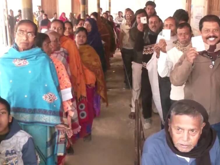 Tripura Polls: Voting Picks Up, 50% Turnout Recorded Till 1 PM Tripura Polls: Voting Picks Up, 51.35% Turnout Recorded Till 1 PM