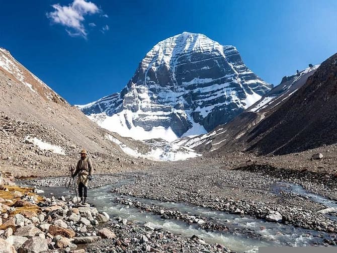 Kailash Parvat Yatra Mount Kailash Journey Will Be Between May And  September 2023 | कैलाश पर्वत की यात्रा: कब और कैसे की जाती है ये कठिन  यात्रा, रजिस्ट्रेशन से लेकर हर जरूरी ...