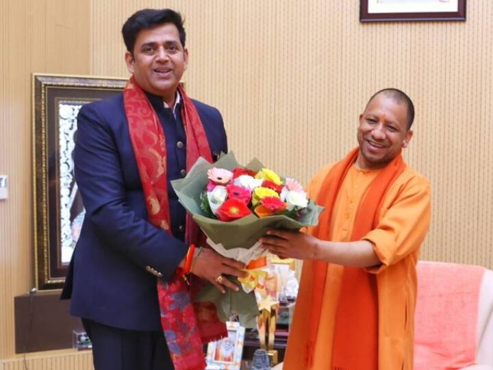 Gorakhpur: सीएम योगी ने गोरखपुर में किया बड़ा दावा, सांसद रवि किशन बोले- 'मुख्यमंत्री ने खजाना खोल दिया' UP CM Yogi Adityanath in Gorakhpur Saanasad Khel Mahakumbh With Ravi Kishan Gorakhpur: सीएम योगी ने गोरखपुर में किया बड़ा दावा, सांसद रवि किशन बोले- 'मुख्यमंत्री ने खजाना खोल दिया'