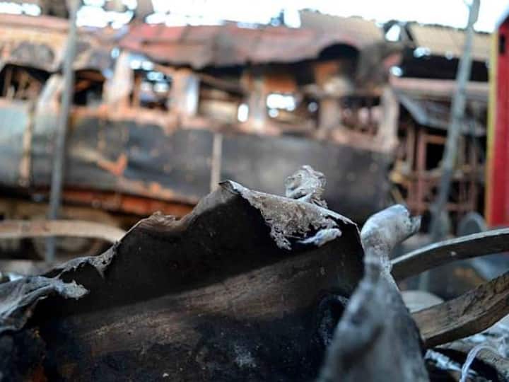 Pakistan Blast 1 Dead 3 Wounded Explosion Inside Jaffar Express Train near Chichawatni Report 1 Dead, 9 Injured In Blast Inside Jaffar Express Train In Pakistan's Chichawatni: Report