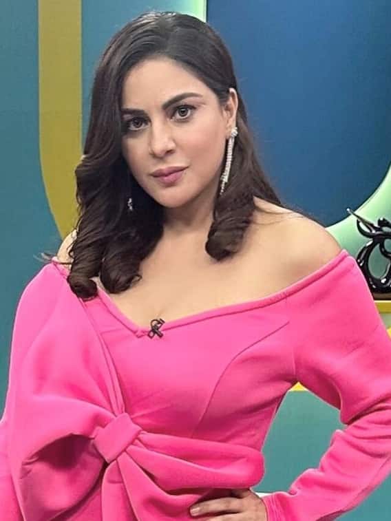 Shraddha Arya Looks Chic And Classy In A Hot Pink Dress