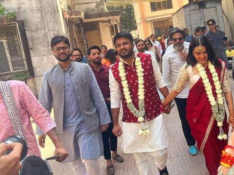 Swara Bhaskar Marriage Bollywood Actress Swara Bhaskar Tied Knot With Fahad Ahmed Samajwadi Party Youth Wing President Check Photos Video Swara Bhasker Wedding Video : அரசியல் தலைவரை கரம்பிடித்தார் தனுஷ் பட நடிகை ஸ்வரா பாஸ்கர்.. வைரலாகும் திருமண வீடியோ