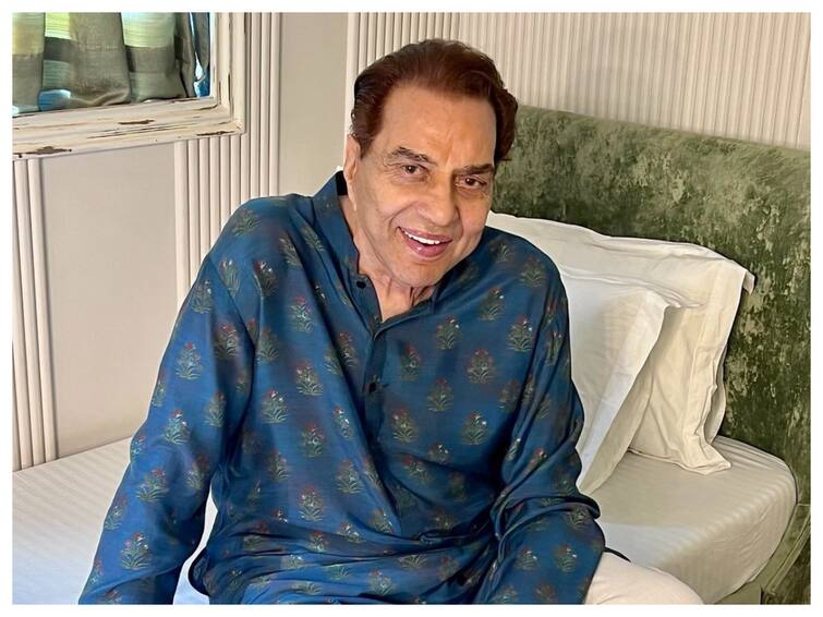 Dharmendra Responds To Twitter User Who Says He Is 'Behaving Like A Struggling Actor' Dharmendra Responds To Twitter User Who Says He Is 'Behaving Like A Struggling Actor'