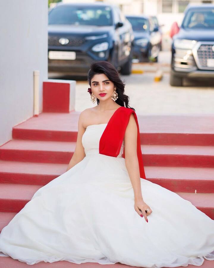 జబర్దస్త్ వర్ష ఫోటోలు -Image Credit: Jabardasth Varsha/Instagram
