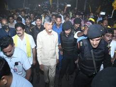 Chandrababu Tour : చంద్రబాబు పర్యటనలో తీవ్ర ఉద్రిక్తత, కాన్వాయ్ ను అడ్డుకోవడంతో కాలినడకన అనపర్తికి!
