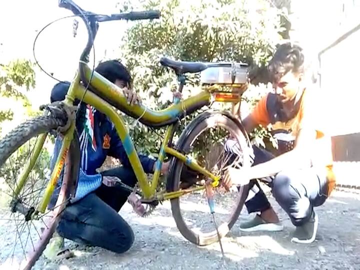 बॅटरी व मोटर ची वॉरंटी असल्याने किमान दोन वर्ष तरी कुठलाही खर्च येत नाही. सायकललाच मोटार बसून बॅटरीवर चालविता येते.