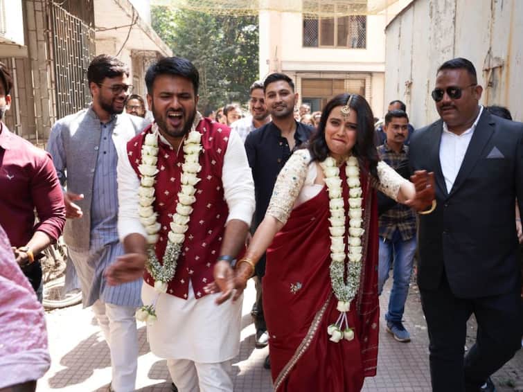 Swara Bhasker Lauds Special Marriage Act; Says 'At Least It Exists & Gives Love A Chance' Swara Bhasker Lauds Special Marriage Act; Says 'At Least It Exists & Gives Love A Chance'