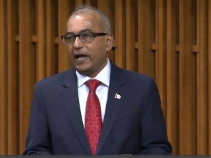 Canada Temple: कनाडा की संसद में गूंजा हिंदू मंदिरों पर हमले का मसला, सांसद चंद्र आर्य बोले- एंटी Hindu ग्रुप के खिलाफ हो कड़ी कार्रवाई Canada MP Chandra Arya Condemns Defacing of Ram Mandir Hindu Temple in Mississauga Defaced With Anti India Graffiti Canada Temple: कनाडा की संसद में गूंजा हिंदू मंदिरों पर हमले का मसला, सांसद चंद्र आर्य बोले- एंटी Hindu ग्रुप के खिलाफ हो कड़ी कार्रवाई