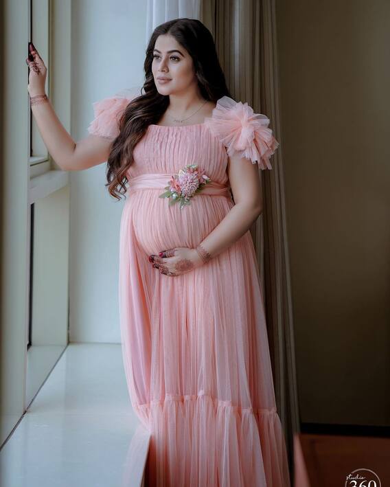 Actress Purnaa: బేబీ బంప్‌తో ముద్దుగా కనిపిస్తున్న అందాల పూర్ణ