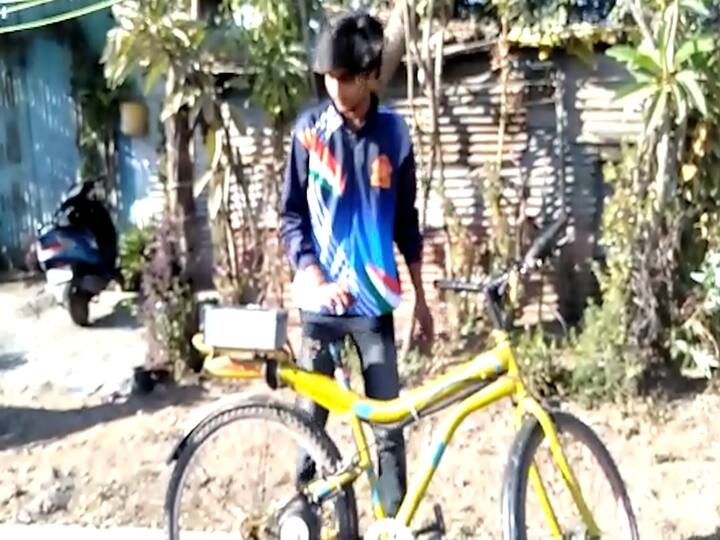 यवतमाळ शहरातील नेताजी नगर इथे वास्तव्यात असलेल्या दोन भावंडांनी बॅटरीवर असलेली ई-बायसिकल तयार केली आहे.
