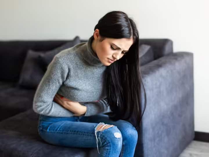 Periods Myths: Do you also believe the myth of not washing hair during periods? – Jsnewstimes Periods Myths: Do you also believe the myth of not washing hair during periods? – Jsnewstimes