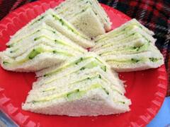 Sandwich Recipe: ब्रेकफास्ट में खाएं खीरे से बनाएं सैंडविच, खाते ही हेल्दी फिल करेंगे
