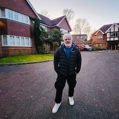 Ajith Kumar Scotland Trip : స్కాట్లాండ్ రోడ్స్ మీద అజిత్ - సామాన్యుడిలా తిరుగుతున్న స్టార్