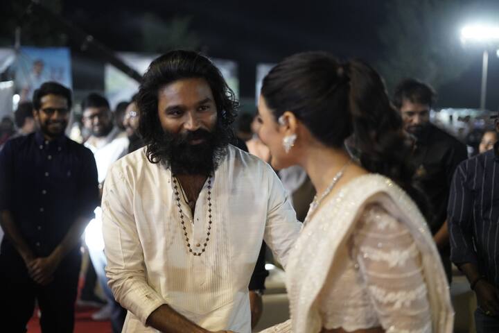 ‘సార్‘ ప్రీ రిలీజ్ ఈవెంట్ లో హీరోయిన్ సంయుక్త మీనన్.