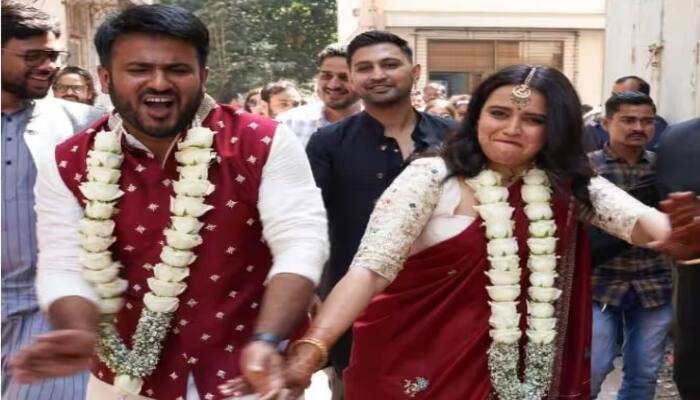 Swara Bhasker Wedding: ਬਾਲੀਵੁੱਡ ਅਦਾਕਾਰਾ ਸਵਰਾ ਭਾਸਕਰ ਆਪਣੇ ਵਿਆਹ ਨੂੰ ਲੈ ਕੇ ਸੁਰਖੀਆਂ 'ਚ ਹੈ। ਉਸ ਨੇ ਸਮਾਜਵਾਦੀ ਪਾਰਟੀ ਦੇ ਨੇਤਾ ਫਹਾਦ ਅਹਿਮਦ ਨਾਲ ਕੋਰਟ ਮੈਰਿਜ ਕੀਤੀ ਸੀ। ਸੋਸ਼ਲ ਮੀਡੀਆ 'ਤੇ ਨਵੀਆਂ ਤਸਵੀਰਾਂ ਵੀ ਪੋਸਟ ਕੀਤੀਆਂ ਹਨ।