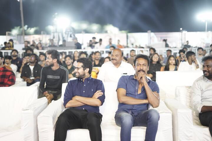 ‘సార్‘ ప్రీ రిలీజ్ ఈవెంట్ లో నటుడు సముద్ర ఖని తదితరులు