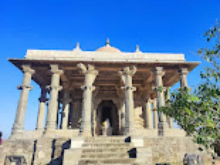 Rajsamand Neelkanth Mahadev Temple in Kumbhalgarh Fort known for largest Shivalingam ANN Maha Shivratri 2023: मेवाड़ के कुंभलगढ़ किले में छह फीट ऊंचा है शिवलिंगम, जानिए नीलकंठ महादेव मंदिर का इतिहास