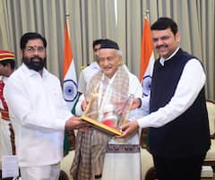 Governor : राज्यपाल भगतसिंह कोश्यारी यांना निरोप, मुख्यमंत्र्यासह उपमुख्यमंत्री राजभवनात उपस्थित