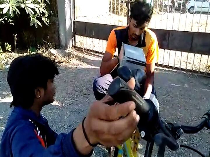 नवा पर्याय यवतमाळकरण पुढे ठेवलाय ब्रँडेड कंपनीच्या ई बाईक पेक्षाही दमदार अशी ही सायकल त्यांनी तयार केली आहे.
