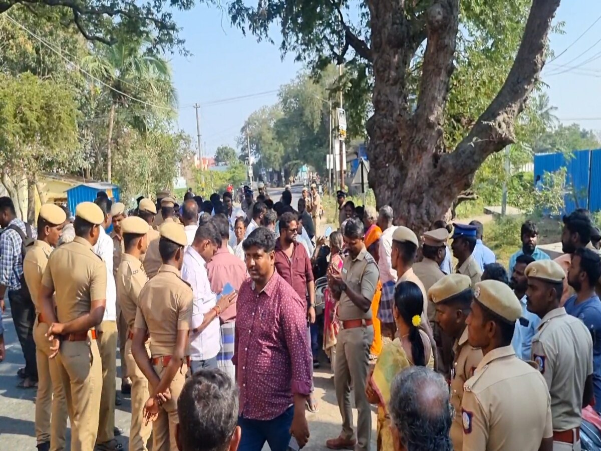 மாட்டு இறைச்சி கடை அகற்ற வந்த மாநகராட்சி ஊழியர்கள்! எதிர்ப்பு தெரிவித்த பாஜக கவுன்சிலர்..! காஞ்சியில் நடந்தது என்ன ?