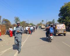 इंदौर-भोपाल हाईवे को जाम से मिली निजात, अब बड़ी संख्या में पैदल कुबेश्वर धाम पहुंच रहे लोग