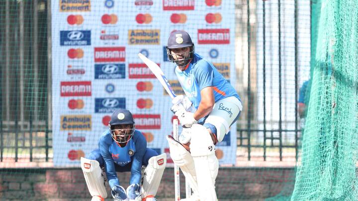 গত ম্য়াচেই শতরানের খরা কাটিয়েছেন ভারতীয় অধিনায়ক রোহিত শর্মা। তাঁর সামনে নিজের ফর্ম ধরে রাখার চ্যালেঞ্জ।