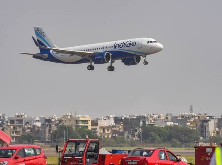 IndiGo Airlines Flight Deviates Into Pakistan Due To Severe Weather Conditions: Report અમદાવાદ આવતી ઈન્ડિગોની ફ્લાઈટ ખરાબ હવામાનના કારણે પાકિસ્તાન પહોંચી ગઈ, અને પછી....