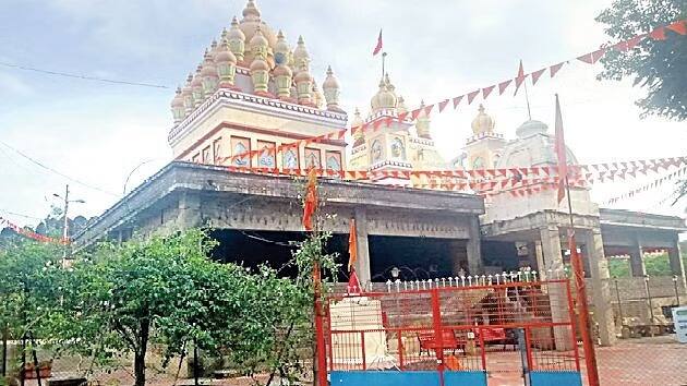 नाशिक शहरासह जिल्ह्यातील अनेक महादेव मंदिरात आज महाशिवरात्रीनिमित्त (Mahashivratri) दर्शनासाठी प्रचंड गर्दी आहे.