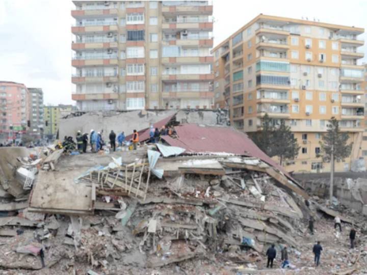 Turkey earthquake Youngster rescued after 278 hours Turkey Earthquake: துருக்கி  நிலநடுக்கம்; 12 நாட்களுக்குப் பின் உயிருடன் இளைஞர் மீட்பு - தொடர் நம்பிக்கையில் மீட்புக்குழு