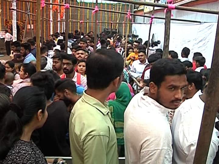 आज दिवसभरात विविध कार्यक्रमांचं आयोजनही मंदिर प्रशासनाकडून करण्यात आले आहे.