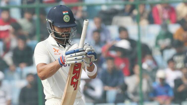 IND vs AUS 2nd Test: Virat Kohli furious his controversial out decision, netizens react to it IND vs AUS 2nd Test: বিতর্কিত সিদ্ধান্তে সাজঘরে ফিরলেন কোহলি, সোশ্যাল মিডিয়ায় ক্ষোভ উগরালেন অনুরাগীরা