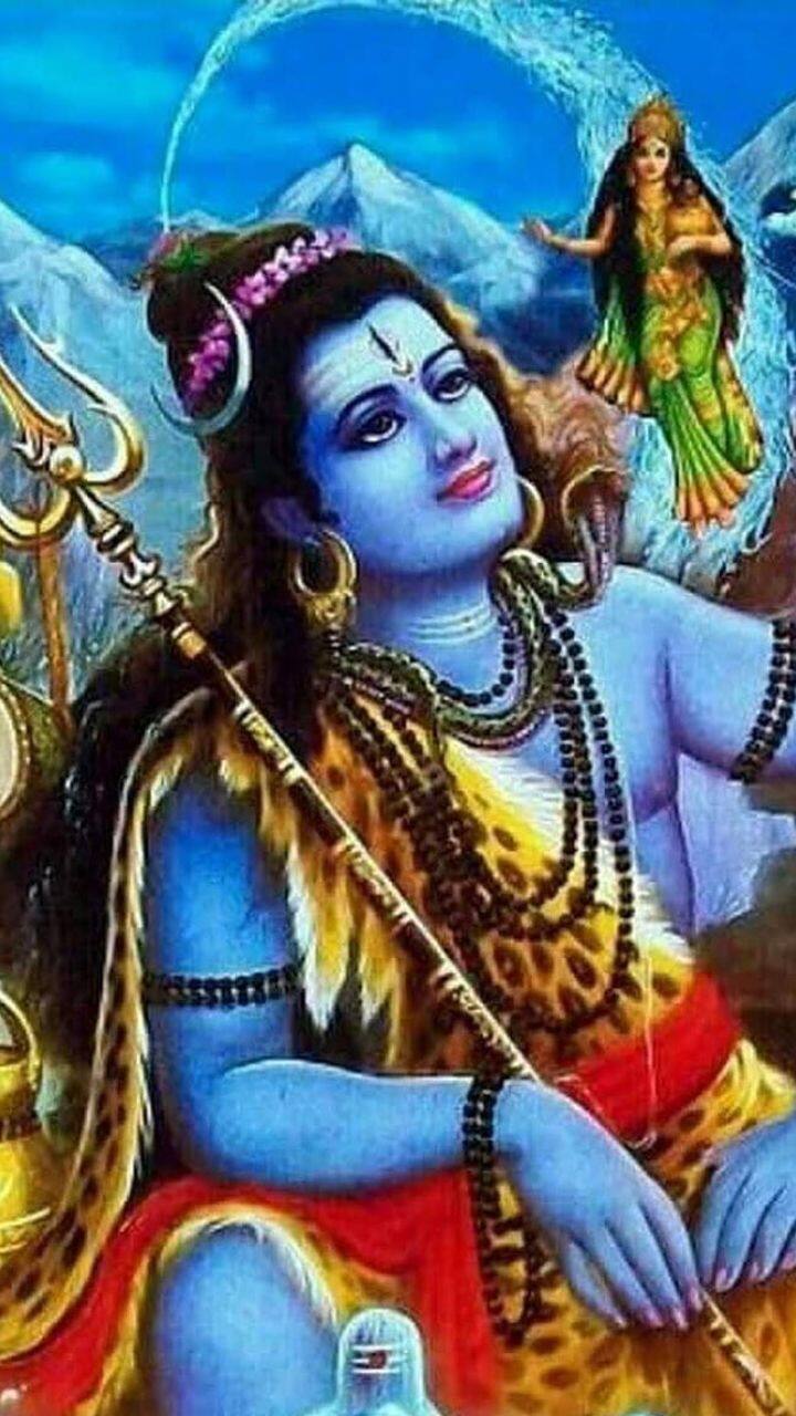சிவராத்திரியன்று இரவு முழுக்க பூஜை, அபிஷேகம் ஆகியவை நடைபெறும்