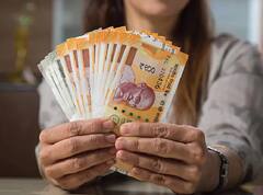 মাত্র ২ বছরের জন্যই এই সরকারি স্কিম, পাবেন ৭.৫ শতাংশ সুদ