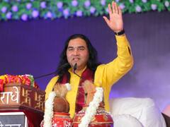 कथावाचक देवकीनंदन का विवादित बयान, बोले- 'जब तक जनसंख्या कानून न बने, 5-5 बच्चे गोद में खिलाओ'