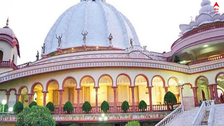 আগামী ৭ মার্চ পর্যন্ত চলবে এই অনুষ্ঠান। আজ পতাকা উত্তোলনের মধ্যে দিয়ে তার আনুষ্ঠানিক সূচনা হল।