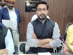 यूपी के सरकारी स्कूल में बच्चों ने अंग्रेजी में बात कर मंत्री को चौंकाया, तारीफ में कह दी ये बड़ी बात