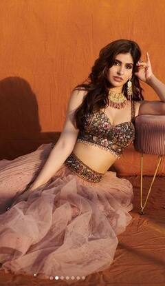 Sakshi Malik: ਭਾਰਤੀ ਲੁੱਕ 'ਚ ਤਬਾਹੀ ਮਚਾਉਂਦੀ ਨਜ਼ਰ ਆਈ ਸਾਕਸ਼ੀ ਮਲਿਕ, ਤਸਵੀਰਾਂ ਨੇ ਖਿੱਚਿਆ ਪ੍ਰਸ਼ੰਸਕਾਂ ਦਾ ਧਿਆਨ