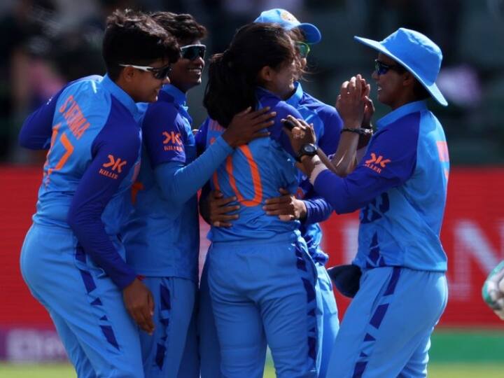 England have set target of 152 runs to win against India in the Women's T20 World Cup 2023 INDW vs ENGW Live INDW vs ENGW: टीम इंडिया के सामने 152 रनों का लक्ष्य, रेणुका ठाकुर ने झटके 5 विकेट