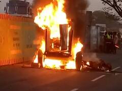 Karad Fire: पुणे-बंगळुरु महामार्गावर आगीचा थरार; पुलाच्या पाडकामादरम्यान जनरेटरने अचानक घेतला पेट