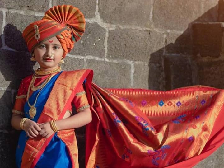 शिवजयंती स्पेशल फोटोशूट मायराने खास शिवनेरी किल्ल्यावर केलं आहे.