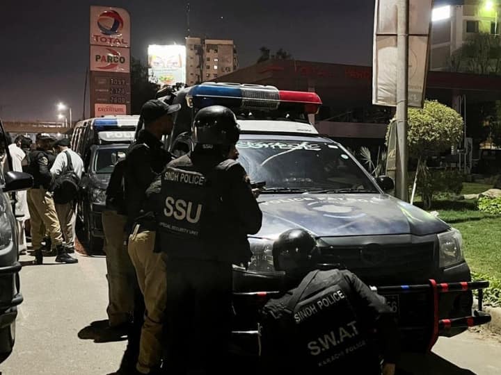 Karachi Police security terrorist attack Teheek e Taliban Pakistan karachi police headquarter Karachi Police Attack: कराची पुलिस मुख्यालय आतंकी हमले में खुली सुरक्षा की पोल! मूलभूत सुविधाएं भी थीं नदारद