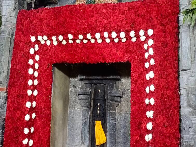 Maha Shivaratri 2023 tiruvannamalai Laksharchana to Annamalaiyar Unnamulaiyamman who rose as a torch Maha Shivarathi Maha Shivaratri 2023: திருவண்ணாமலை மஹா சிவராத்திரி.. அண்ணாமலையாருக்கு லட்சார்ச்சனை.. குவிந்த பக்தர்கள்