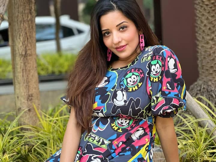 Bhojpuri actor Monalisa shared pics in a quirky printed dress on her official social media handle. Check out.