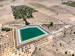 खेत में तालाब बनाएं, पैसा कमाएं.....किसानों को 1 लाख से अधिक अनुदान देगी सरकार