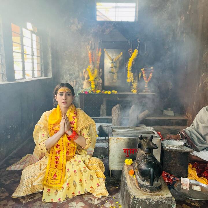 सारा अली खान के चाहने वाले एक्ट्रेस की इन फोटो पर जमकर लाइक और कमेंट कर रहे हैं.