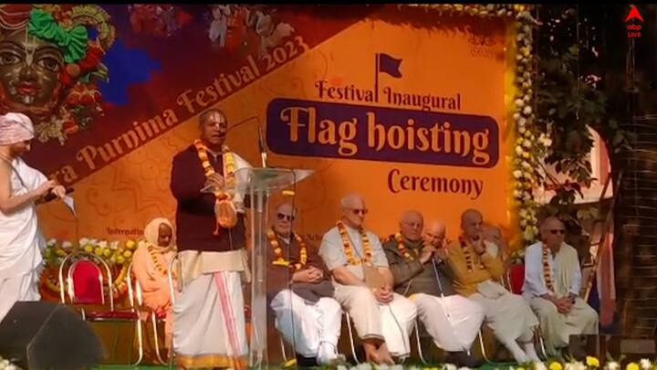 গতবার মায়াপুর ইসকন মন্দিরের রাধাষ্টমীর অনুষ্ঠানও এক আলাদা মাত্রা এনে দেয়।