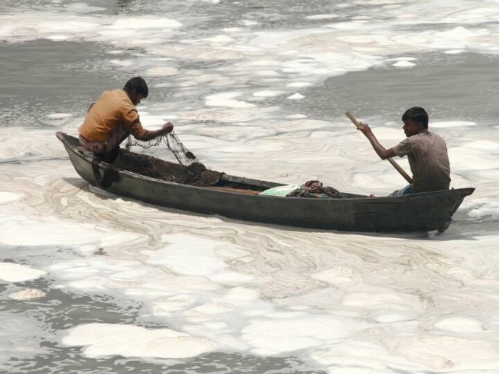 कभी-कभी नदियों में सफेद झाग क्यों दिखते हैं? ये हैं भारत की सबसे गंदी नदियां Why is white foam sometimes seen in rivers the dirtiest rivers of India check list here कभी-कभी नदियों में सफेद झाग क्यों दिखते हैं? ये हैं भारत की सबसे गंदी नदियां